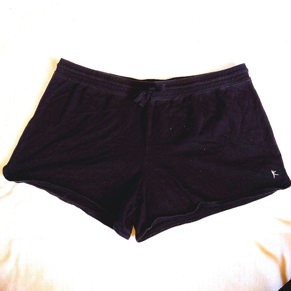 3/$25, Danskins, shorts, black, XXL, elastic waist w/draw string,